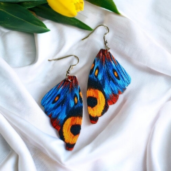 Butterfly Earrings - Picture 4 of 9